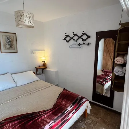 Rodd's House Iasos Apartment